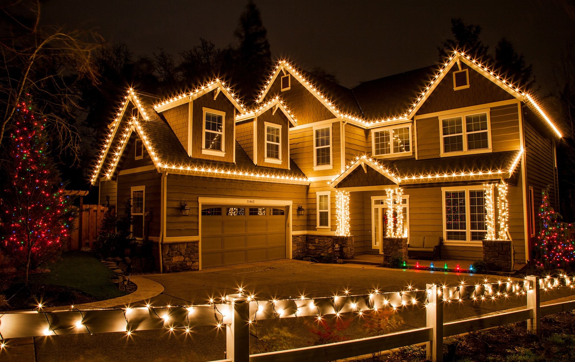 Golden Glow roofline Christmas light installation